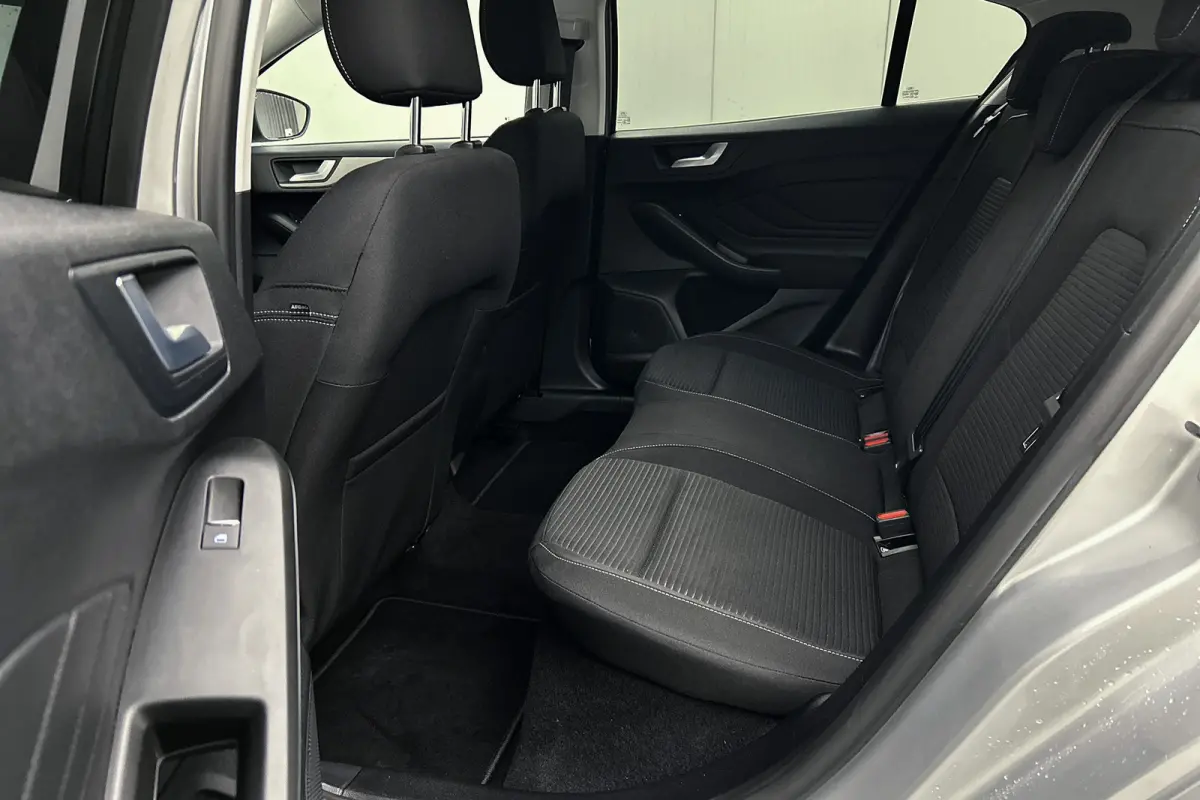 1.0 EcoBoost Hybrid Titanium | LED koplampen | Navigatie | Parkeersensoren
