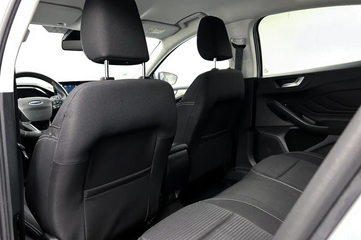 1.0 EcoBoost Hybrid Titanium | LED koplampen | Navigatie | Parkeersensoren