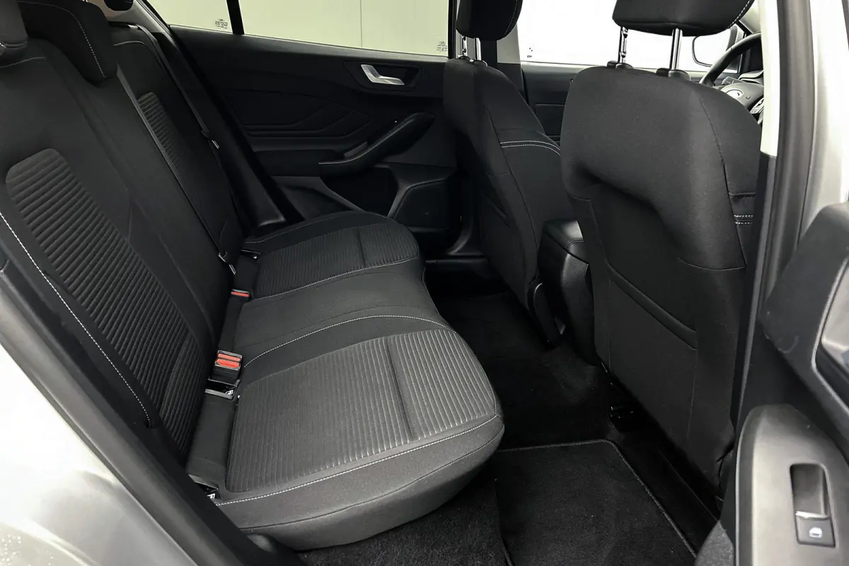 1.0 EcoBoost Hybrid Titanium | LED koplampen | Navigatie | Parkeersensoren