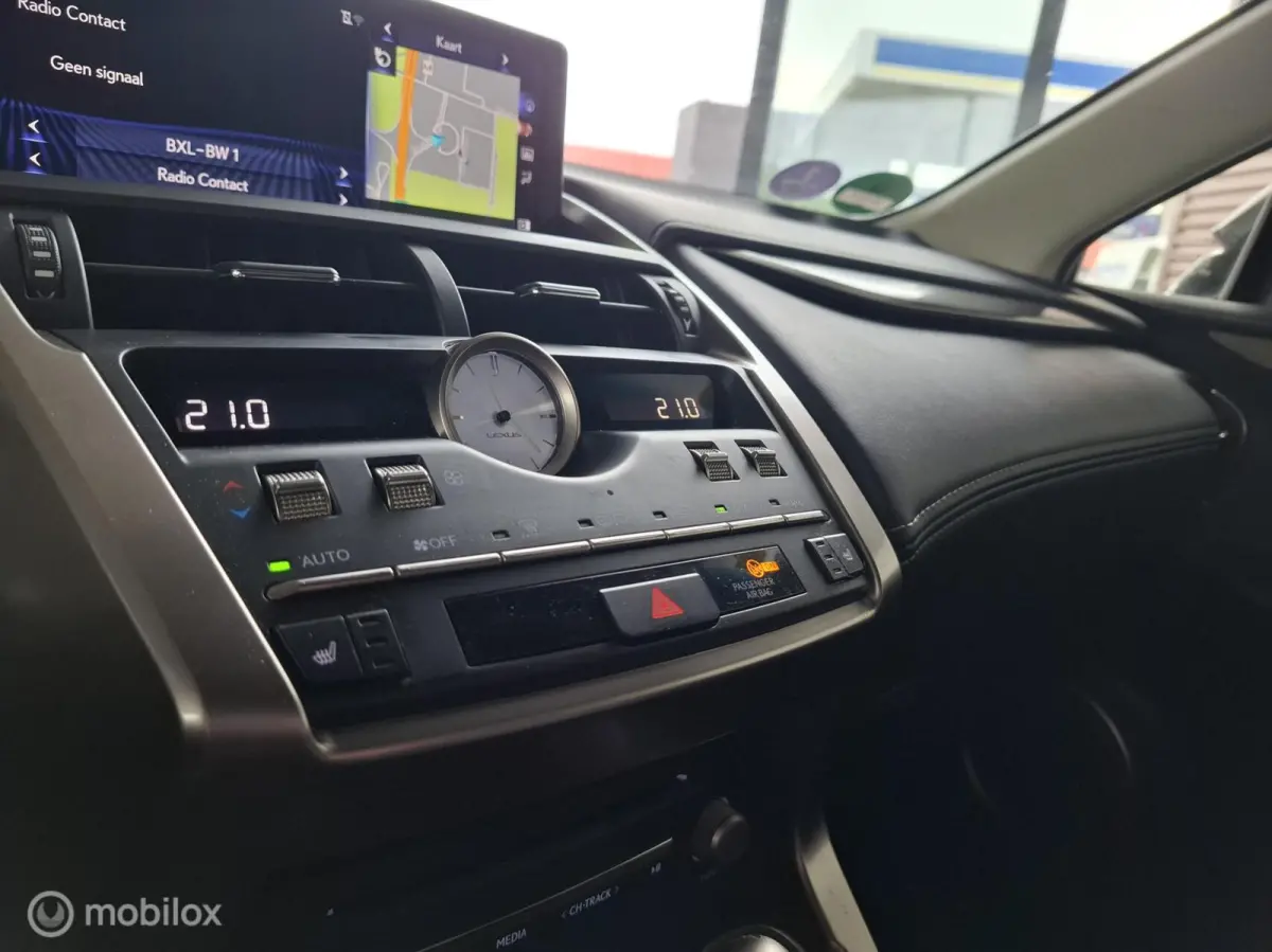 300h AWD Luxury Line | PANO | TREKHAAK - RIJKLAARPRIJS