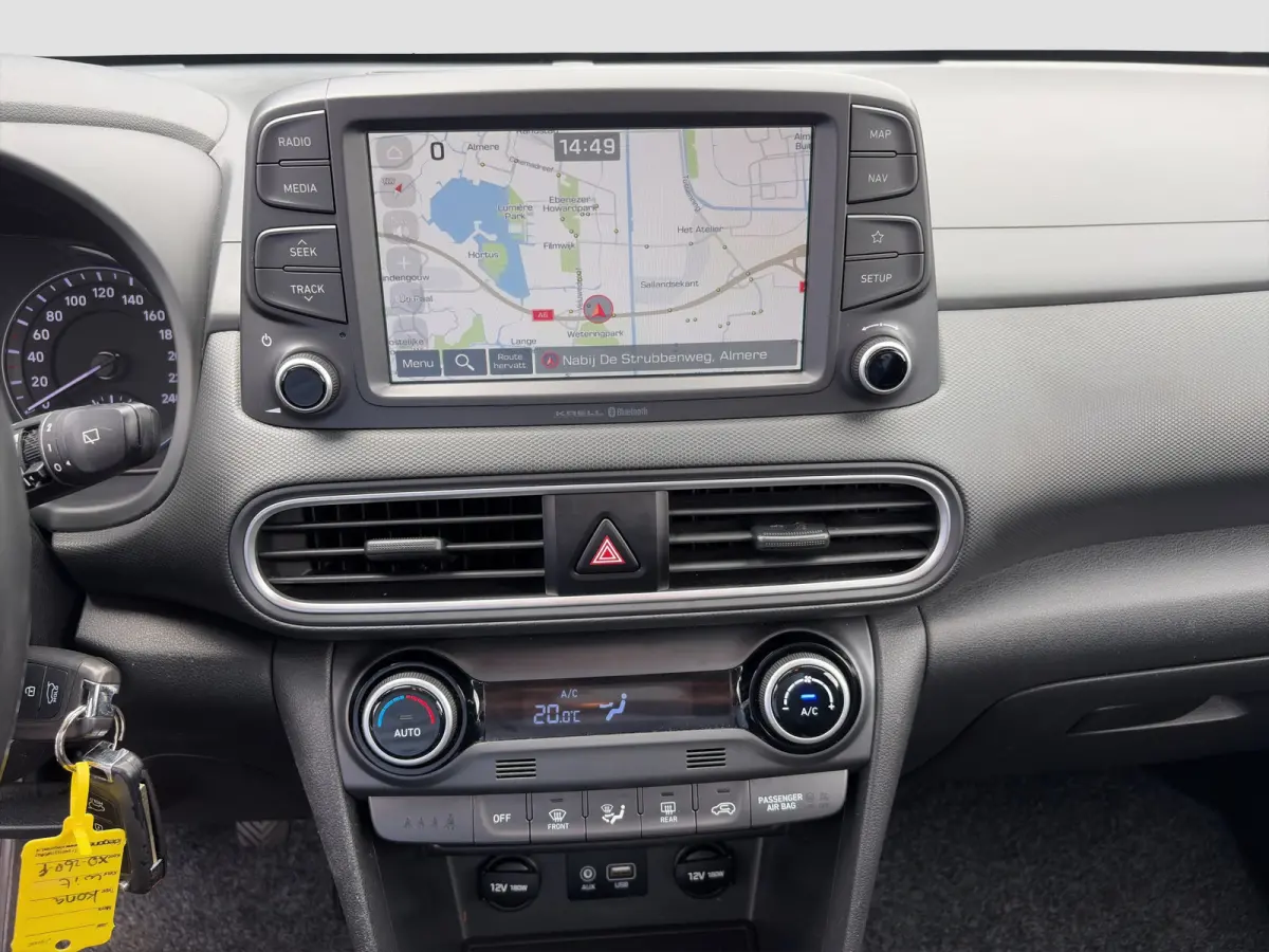 1.0 T-GDI 120pk Essence | Airco | Camera | Cruise controle | Lichtmetalen velgen | Navigatie Carplay | Bluetooth | Parkeersensoren