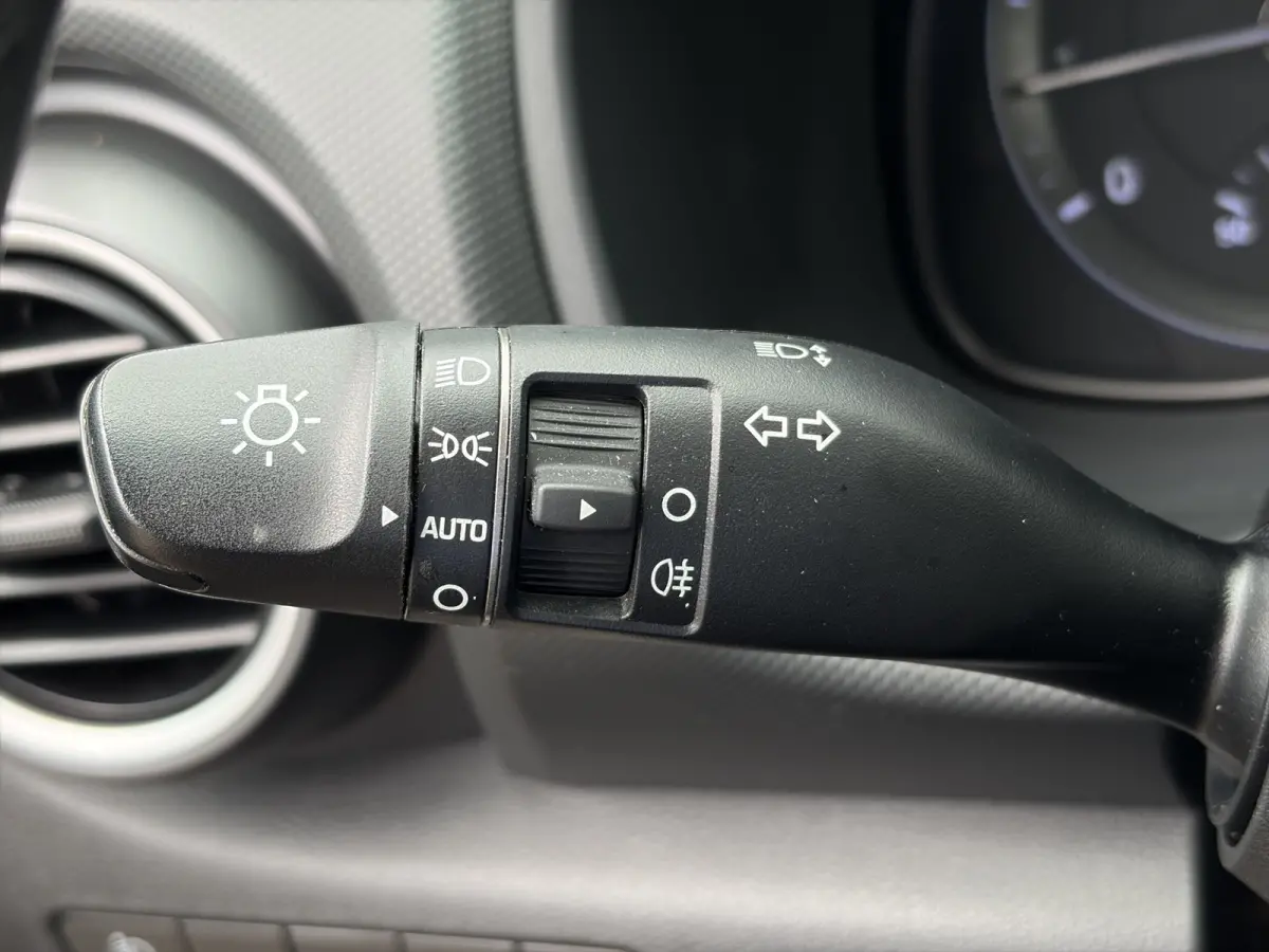 1.0 T-GDI 120pk Essence | Airco | Camera | Cruise controle | Lichtmetalen velgen | Navigatie Carplay | Bluetooth | Parkeersensoren