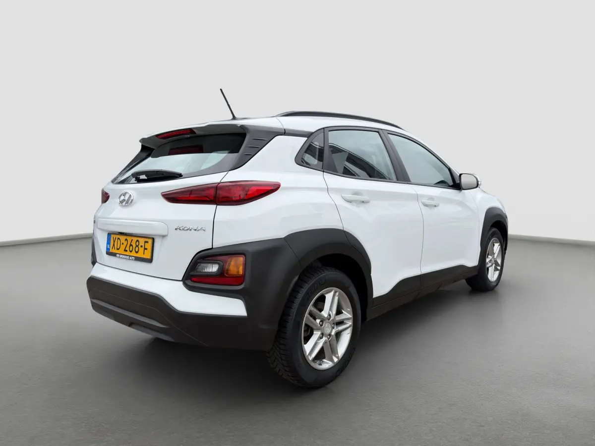 1.0 T-GDI 120pk Essence | Airco | Camera | Cruise controle | Lichtmetalen velgen | Navigatie Carplay | Bluetooth | Parkeersensoren