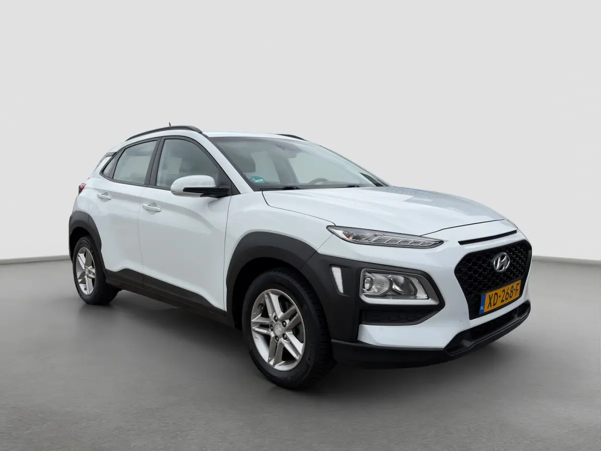 1.0 T-GDI 120pk Essence | Airco | Camera | Cruise controle | Lichtmetalen velgen | Navigatie Carplay | Bluetooth | Parkeersensoren