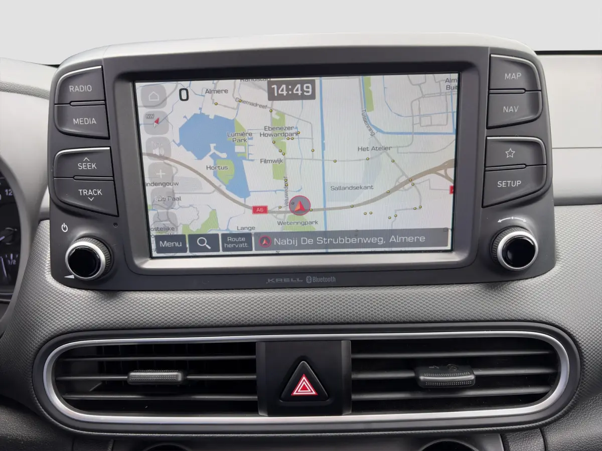 1.0 T-GDI 120pk Essence | Airco | Camera | Cruise controle | Lichtmetalen velgen | Navigatie Carplay | Bluetooth | Parkeersensoren