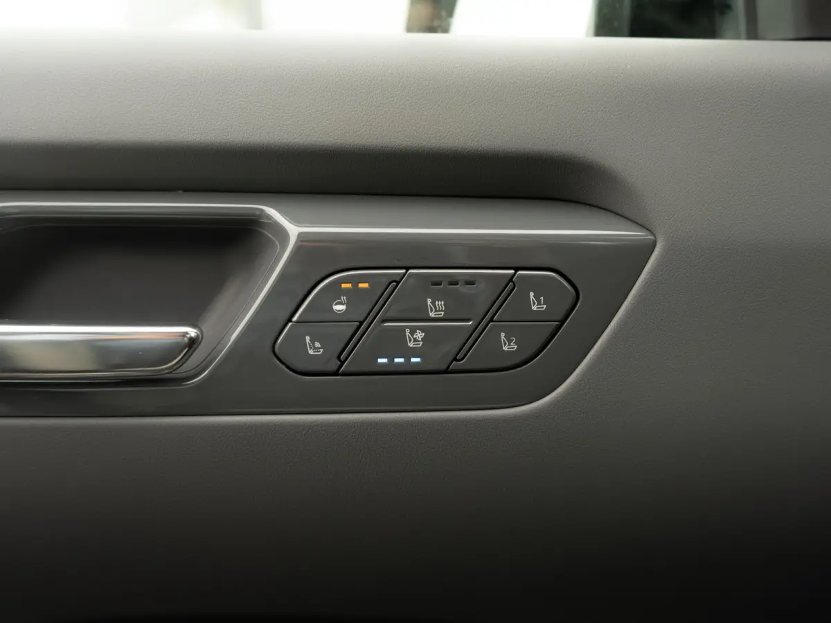 GT-Line AWD 99.8 kWh | 7-Pers. | 21" | Head-Up | Stoel-/Stuurverwarming | Premium Audio | Schuif-/kanteldak | Adapt. Cruise |