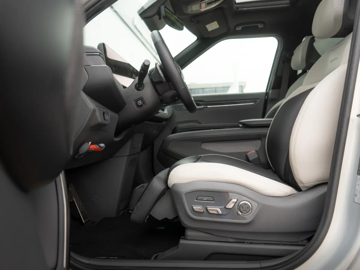 GT-Line AWD 99.8 kWh | 7-Pers. | 21" | Head-Up | Stoel-/Stuurverwarming | Premium Audio | Schuif-/kanteldak | Adapt. Cruise |