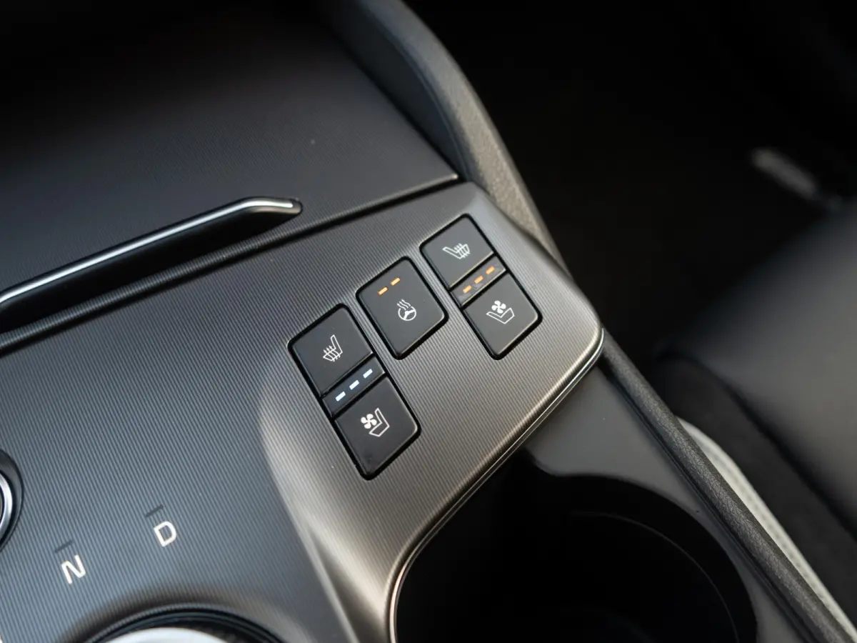 1.6 T-GDi Plug-in Hybrid GT-PlusLine | Actieprijs* | Op Voorraad | HIFI | Head up display | Schuif-/Kanteldak | Elektrische achterklep | Navi. | Clima. | Adapt. Cruise. | Stoel&Stuur Verwarm