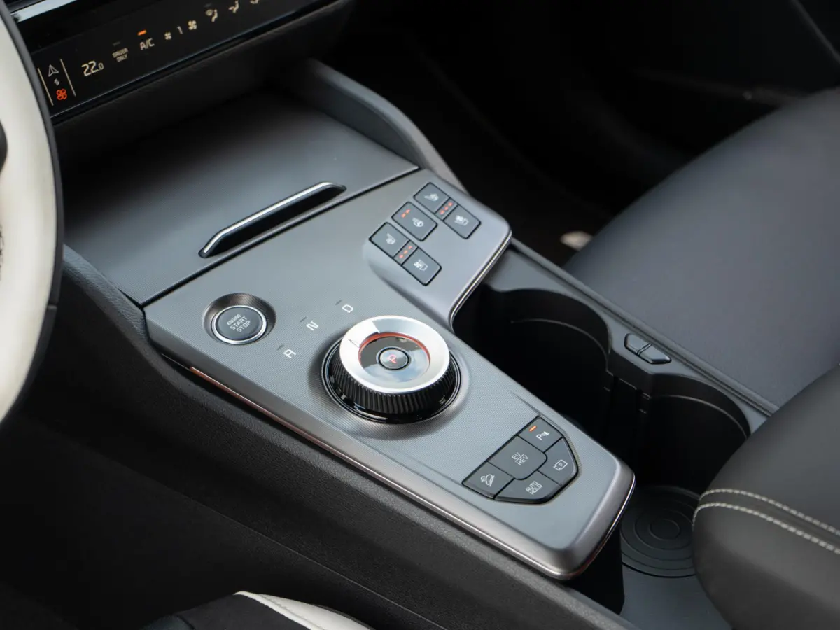 1.6 T-GDi Plug-in Hybrid GT-PlusLine | Actieprijs* | Op Voorraad | HIFI | Head up display | Schuif-/Kanteldak | Elektrische achterklep | Navi. | Clima. | Adapt. Cruise. | Stoel&Stuur Verwarm