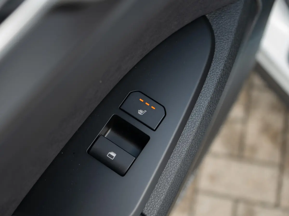 1.6 T-GDi Plug-in Hybrid GT-PlusLine | Actieprijs* | Op Voorraad | HIFI | Head up display | Schuif-/Kanteldak | Elektrische achterklep | Navi. | Clima. | Adapt. Cruise. | Stoel&Stuur Verwarm