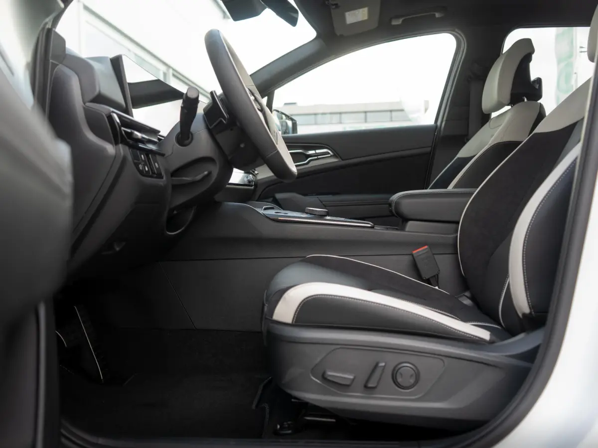 1.6 T-GDi Plug-in Hybrid GT-PlusLine | Actieprijs* | Op Voorraad | HIFI | Head up display | Schuif-/Kanteldak | Elektrische achterklep | Navi. | Clima. | Adapt. Cruise. | Stoel&Stuur Verwarm
