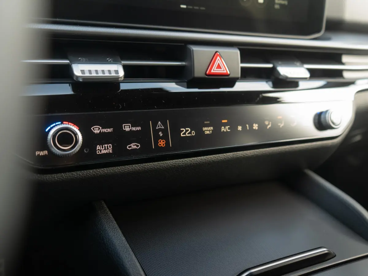 1.6 T-GDi Plug-in Hybrid GT-PlusLine | Actieprijs* | Op Voorraad | HIFI | Head up display | Schuif-/Kanteldak | Elektrische achterklep | Navi. | Clima. | Adapt. Cruise. | Stoel&Stuur Verwarm