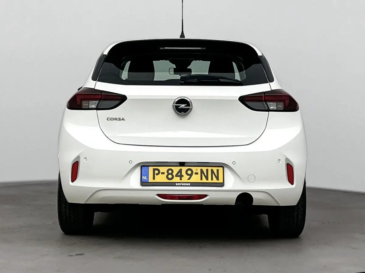 100pk Edition | 1ste eigenaar | Camera | AppleCarPlay/Android | Airco | LED lampen | AUTOMAAT