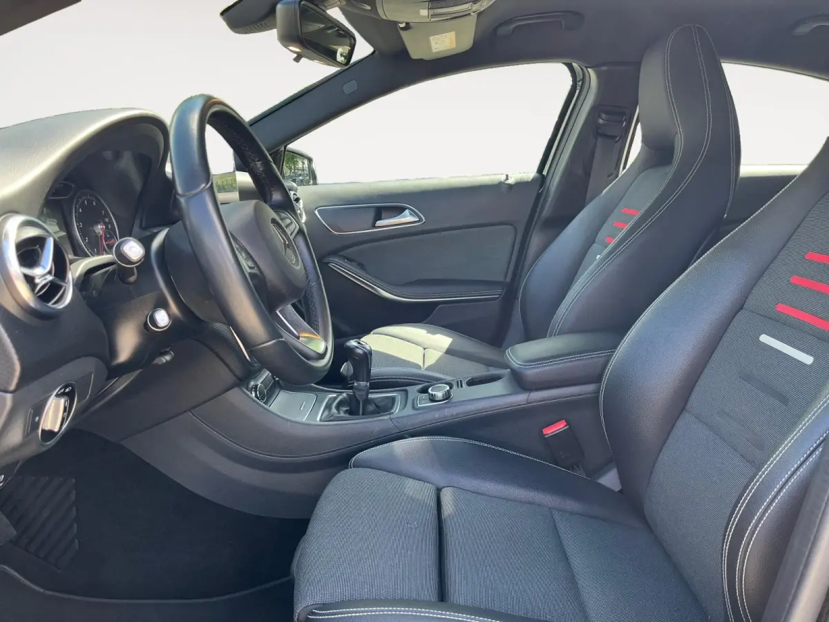 160 Ambition | Navigatie | Cruise Control | Climate Control