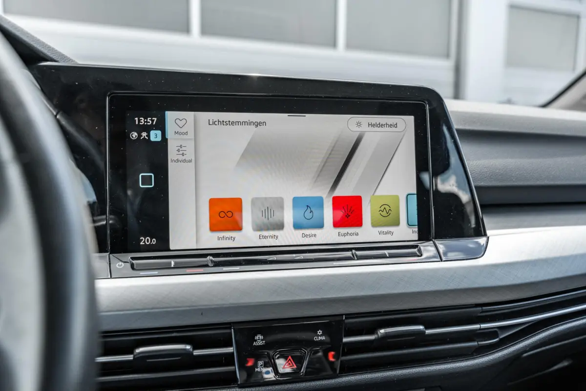 1.0 eTSI 110pk DSG Life | Navigatie | App Connect | Parkeersensoren | Cruise Control