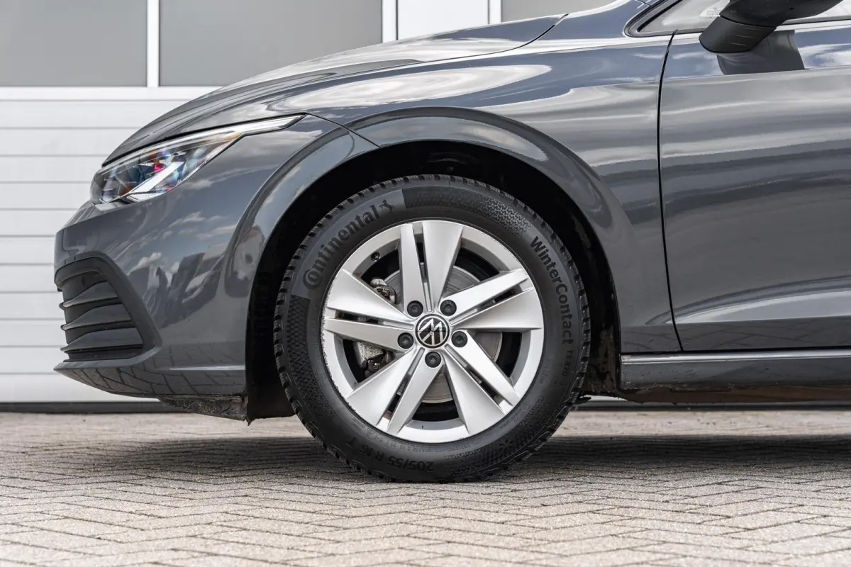 1.0 eTSI 110pk DSG Life | Navigatie | App Connect | Parkeersensoren | Cruise Control