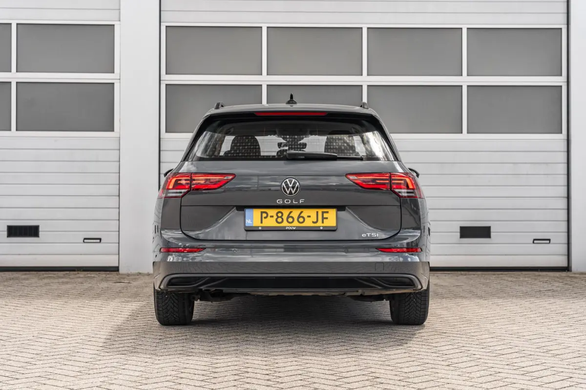 1.0 eTSI 110pk DSG Life | Navigatie | App Connect | Parkeersensoren | Cruise Control