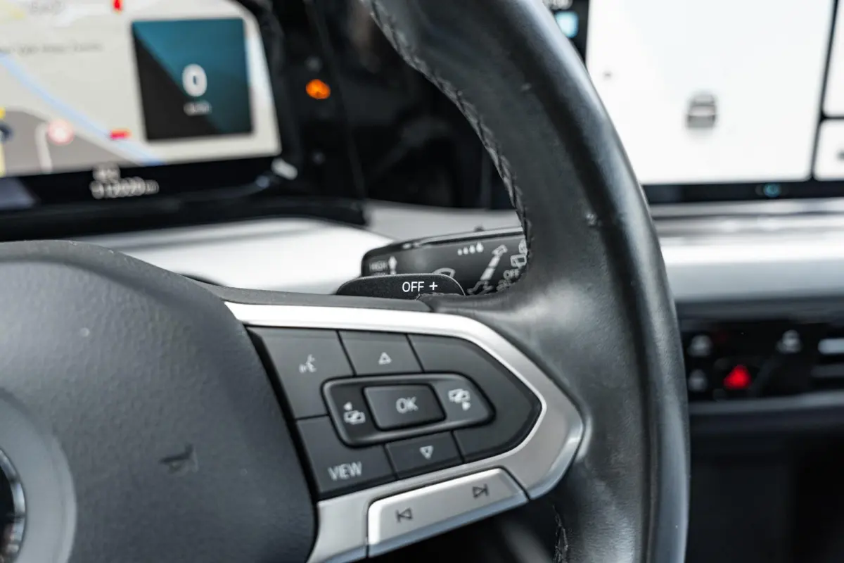 1.0 eTSI 110pk DSG Life | Navigatie | App Connect | Parkeersensoren | Cruise Control