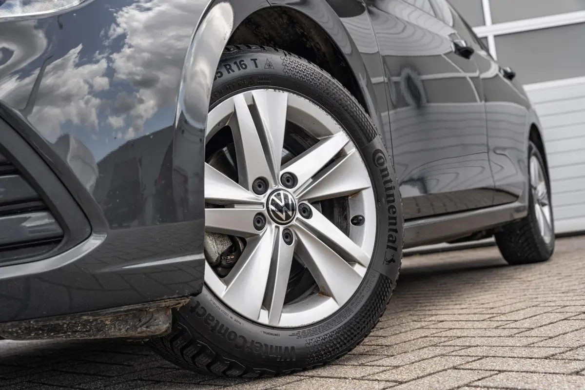 1.0 eTSI 110pk DSG Life | Navigatie | App Connect | Parkeersensoren | Cruise Control