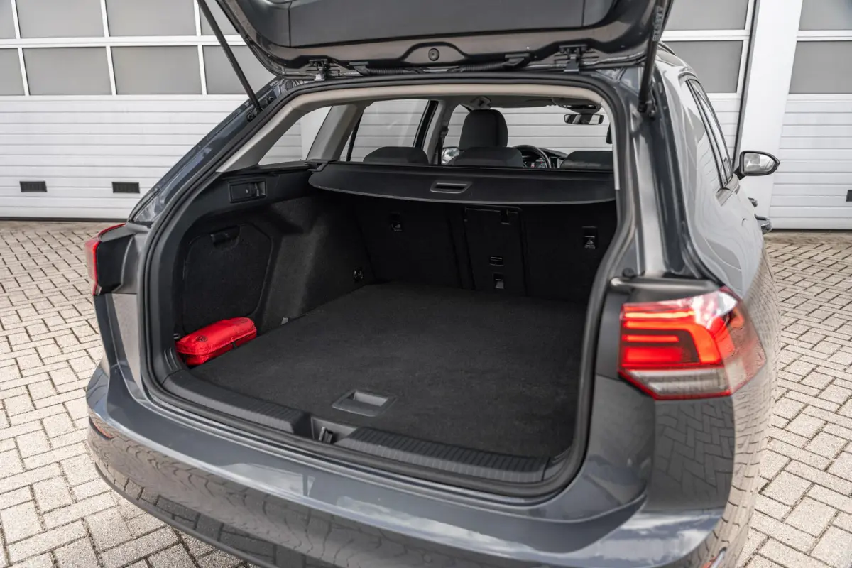 1.0 eTSI 110pk DSG Life | Navigatie | App Connect | Parkeersensoren | Cruise Control