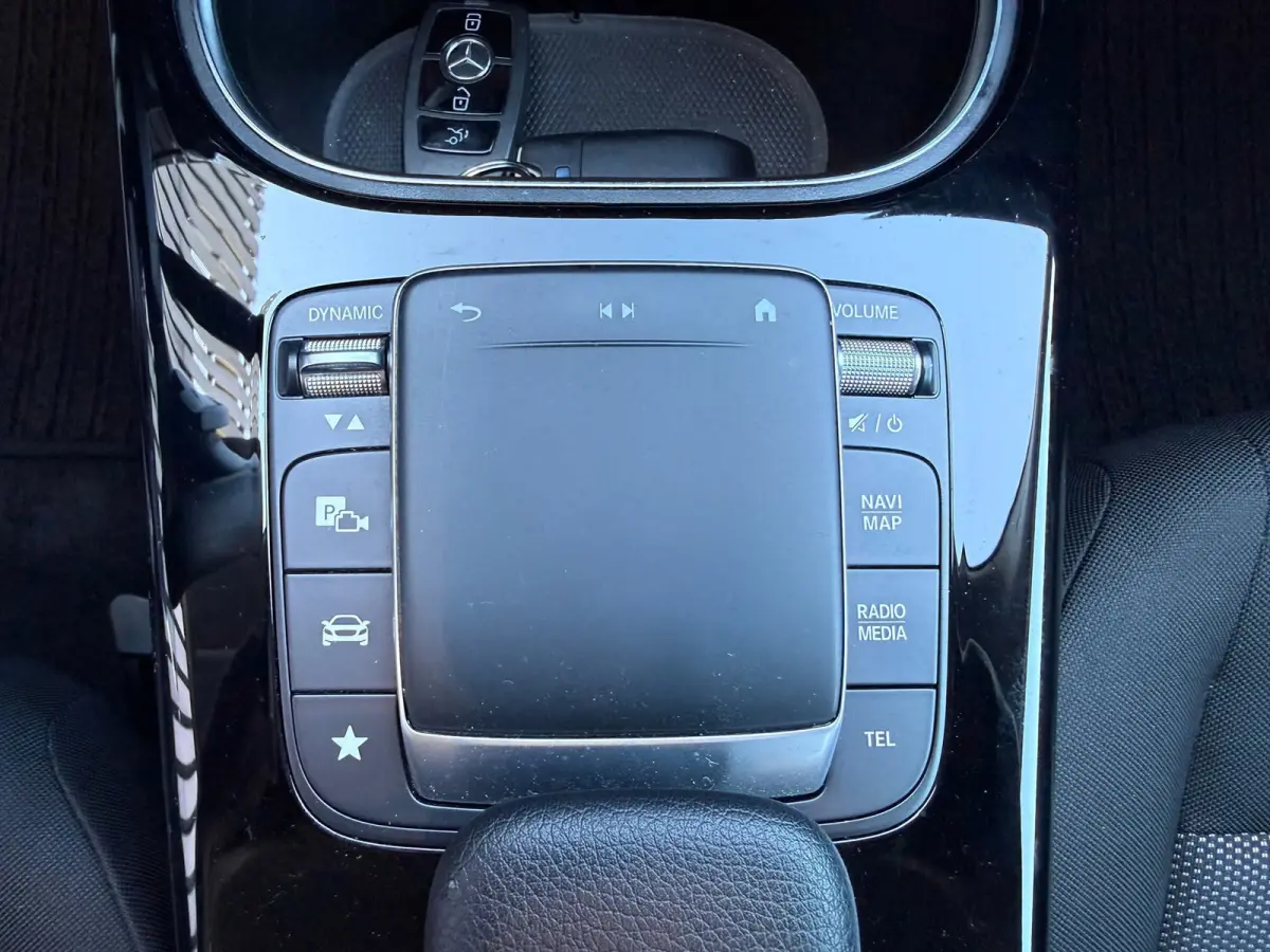250 e /Apple CarPlay /18 inch AMG /Navigatie /Stoelverwarming