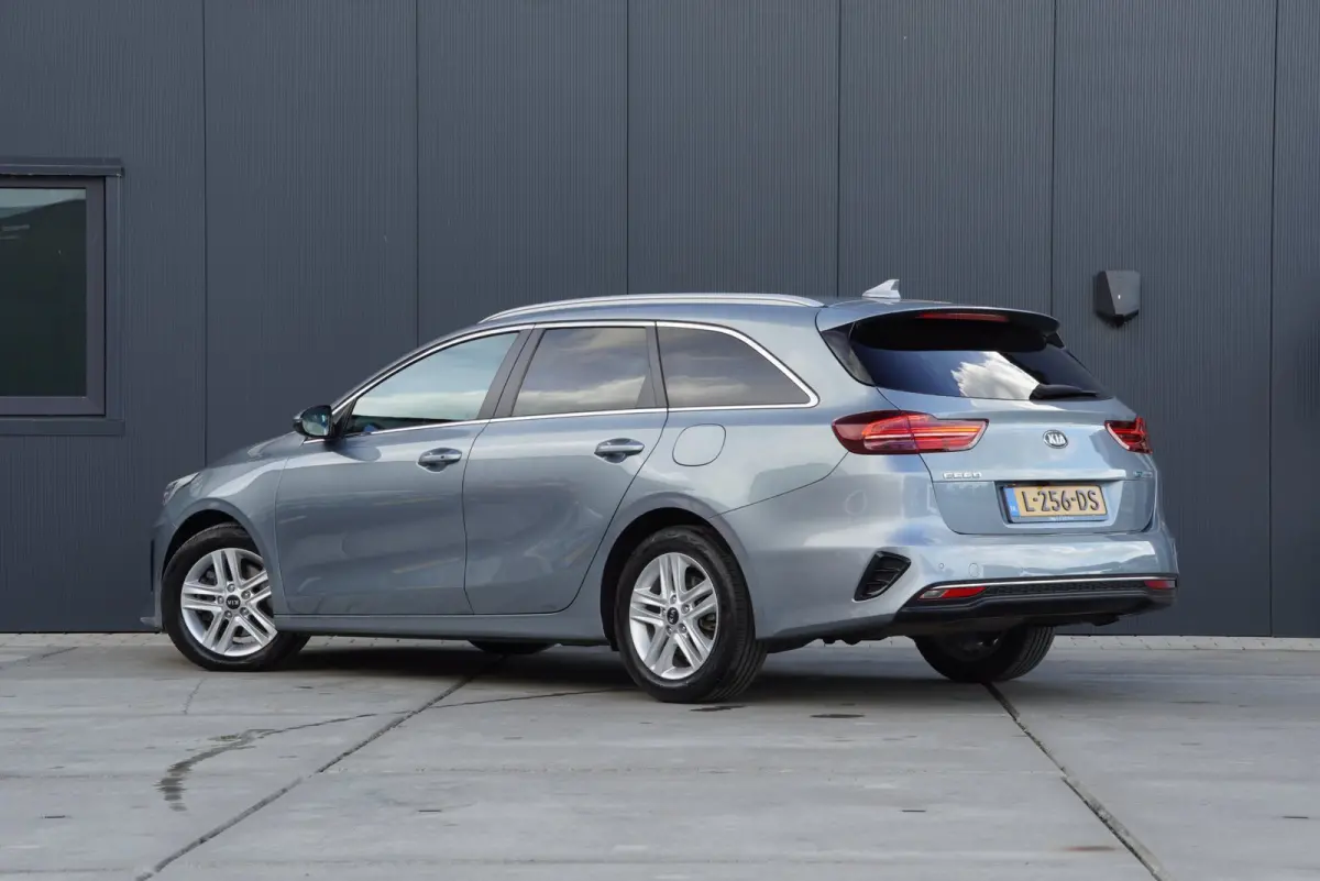 1.0 T-GDi MHEV DynamicPlusLine Automaat 2021 Cruise contole lane assist Stoelverwarming Navi Carplay