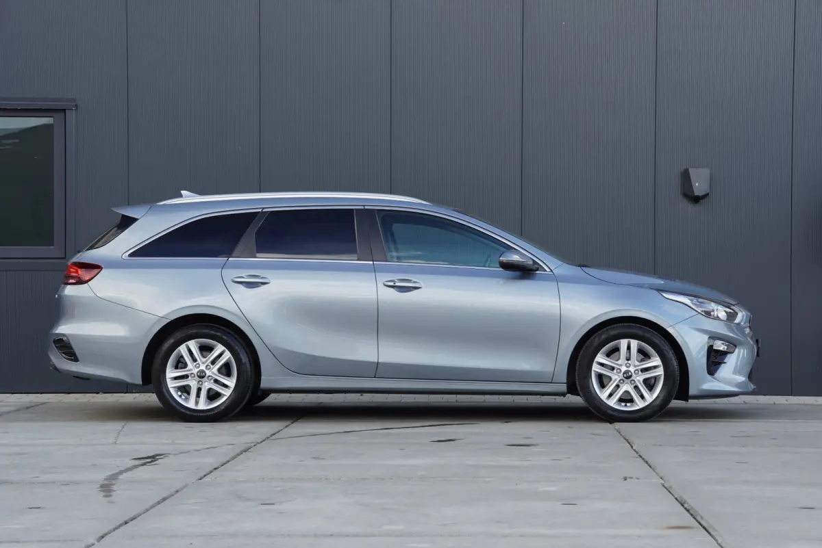 1.0 T-GDi MHEV DynamicPlusLine Automaat 2021 Cruise contole lane assist Stoelverwarming Navi Carplay