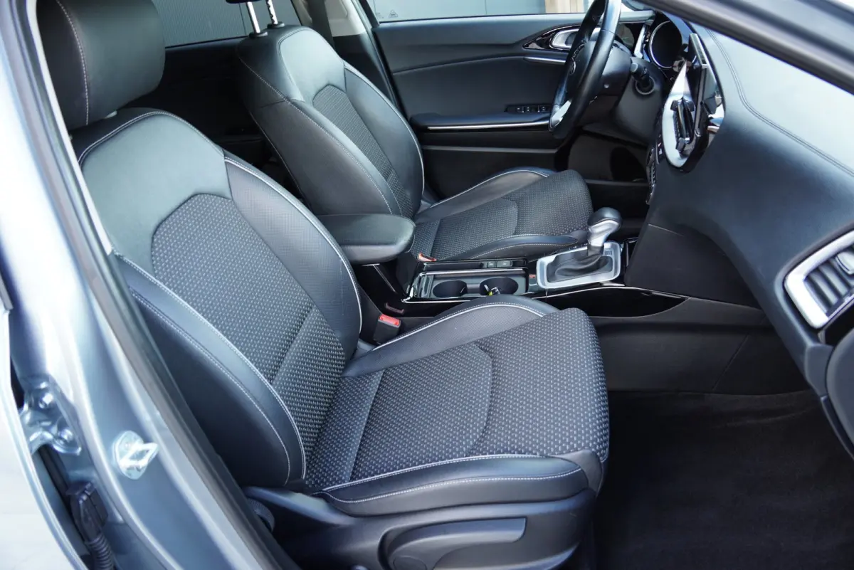1.0 T-GDi MHEV DynamicPlusLine Automaat 2021 Cruise contole lane assist Stoelverwarming Navi Carplay