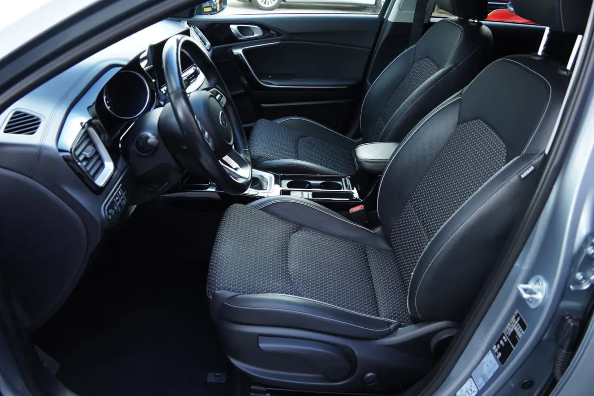 1.0 T-GDi MHEV DynamicPlusLine Automaat 2021 Cruise contole lane assist Stoelverwarming Navi Carplay