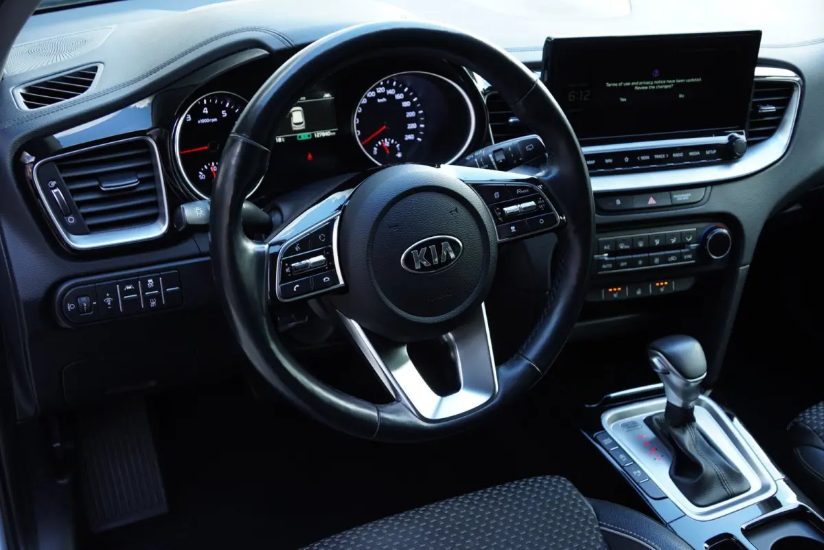 1.0 T-GDi MHEV DynamicPlusLine Automaat 2021 Cruise contole lane assist Stoelverwarming Navi Carplay