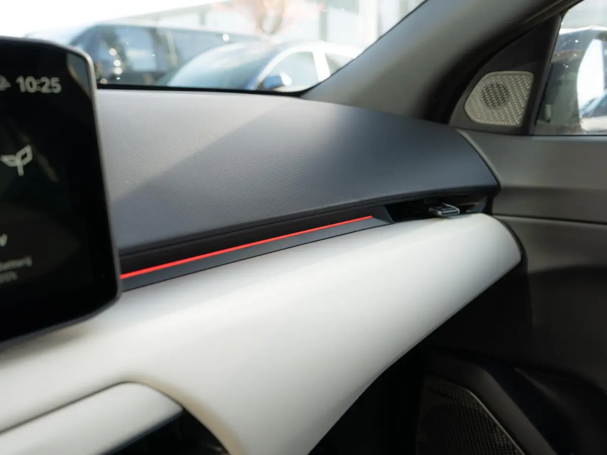 GT-Line 81.4 kWh | Direct Leverbaar! | Navi. | Clima. | Adapt. Cruise. | Dodehoekassistentie | Stoel&Stuu Verwarming | Glazen Schuif-/Kanteldak | Harman Kardon | GT-Line Vegan Lederen Stoelb
