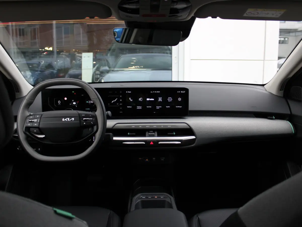 Plus Advanced 58.3 kWh | DIRECT LEVERBAAR | Panodak | Navi. | Clima. | Adapt. Cruise. | Stoel&Stuur Verwarming | Dodehoekassistentie | Harman Kardon