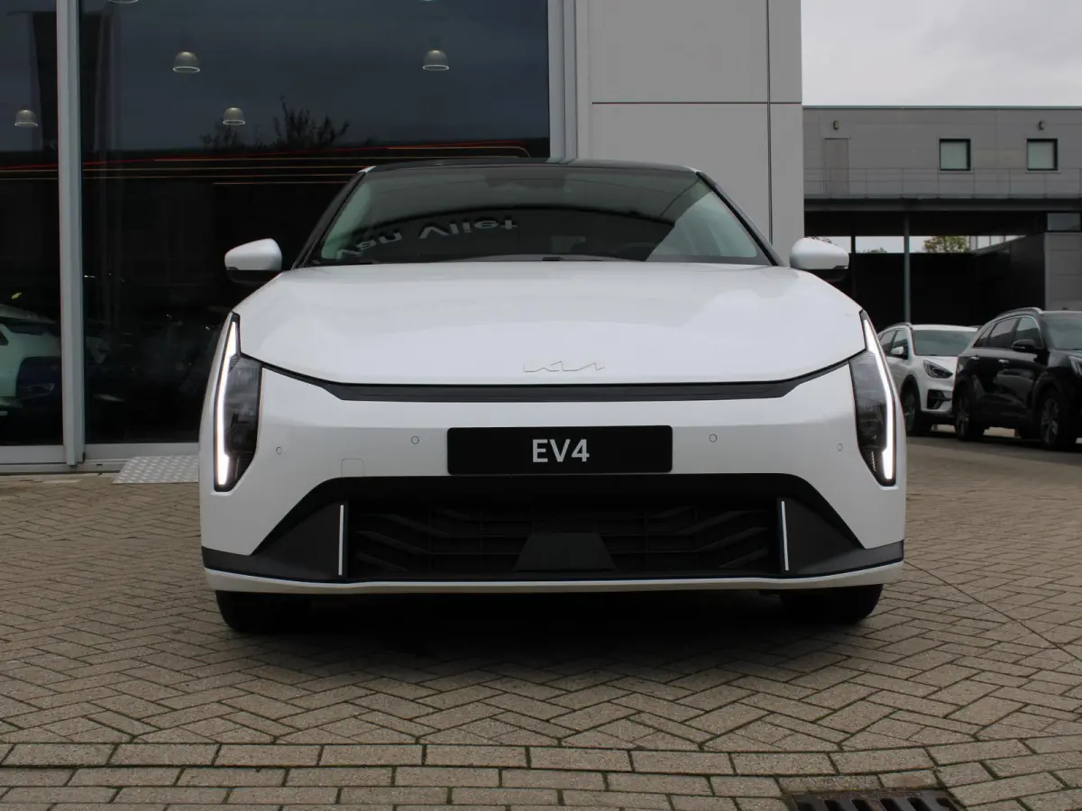 Plus Advanced 58.3 kWh | DIRECT LEVERBAAR | Panodak | Navi. | Clima. | Adapt. Cruise. | Stoel&Stuur Verwarming | Dodehoekassistentie | Harman Kardon
