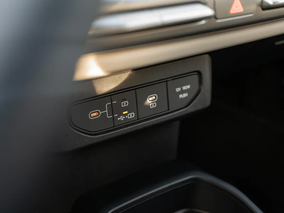 GT-Line 81.4 kWh | Staat al in bestelling | Schuifkanteldak | Stoel en stuurverwarming | Elektrische achterklep | Panorama | LMV | Speciale kleur
