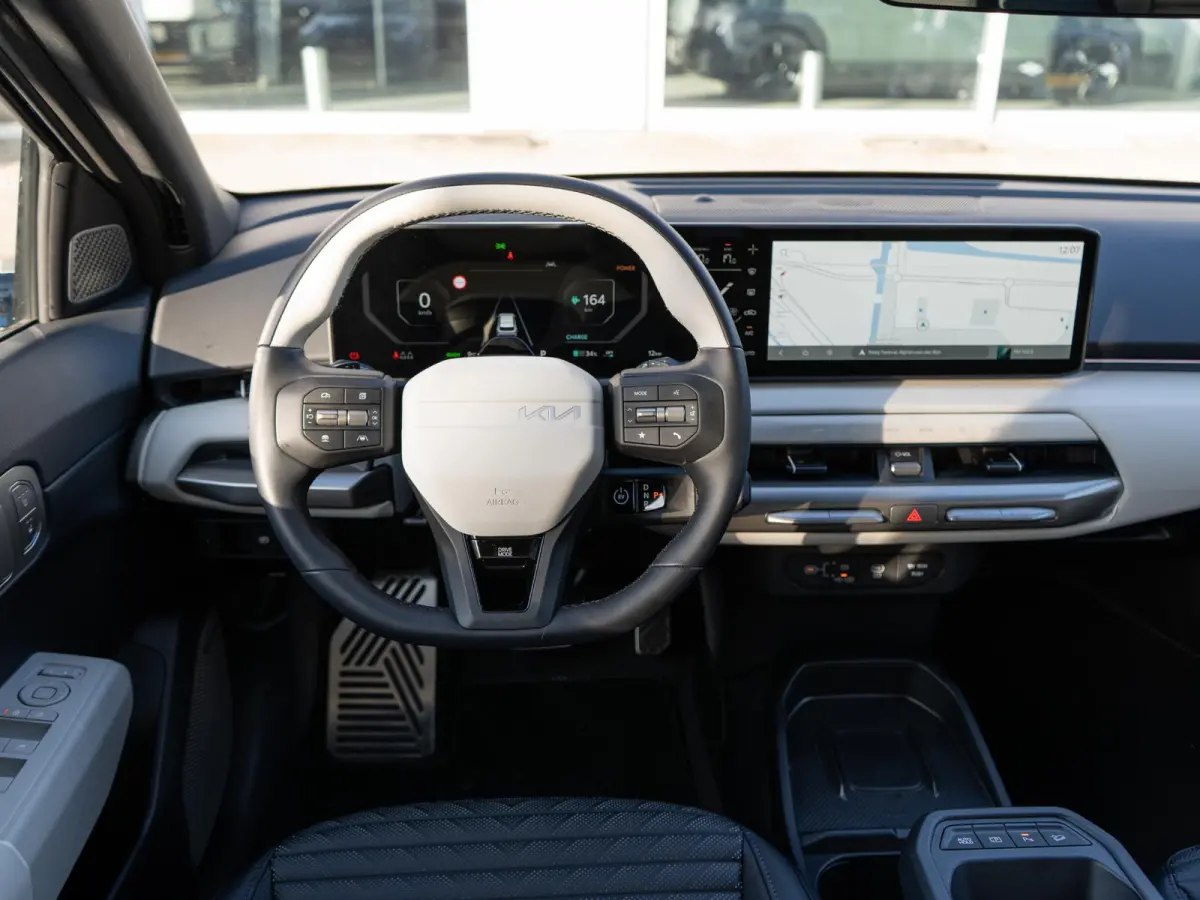 GT-Line 81.4 kWh | Staat al in bestelling | Schuifkanteldak | Stoel en stuurverwarming | Elektrische achterklep | Panorama | LMV | Speciale kleur