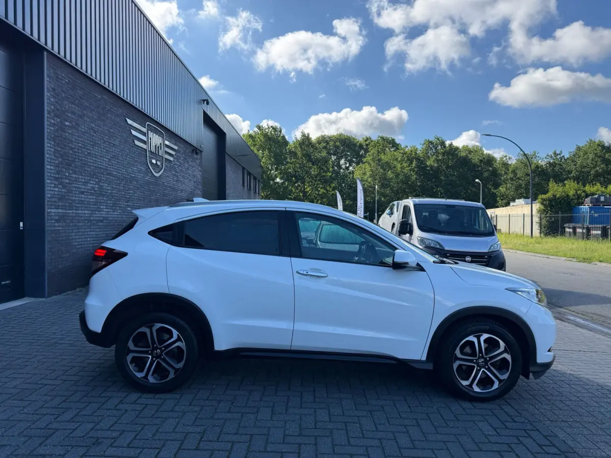 1.5 i-VTEC Executive | 1E EIGENAAR | 12MND GARANTIE | AUTOMAAT | PANO | LED | DAB | NAVI | CRUISE |