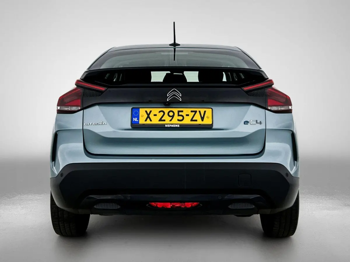 You 50 kWh 136pk | Accu 96% | 3-Fase | Navigatie via Apple Carplay en Android auto | Automatische airco | Camera achter | Cruise control | Lichtmetalen velgen