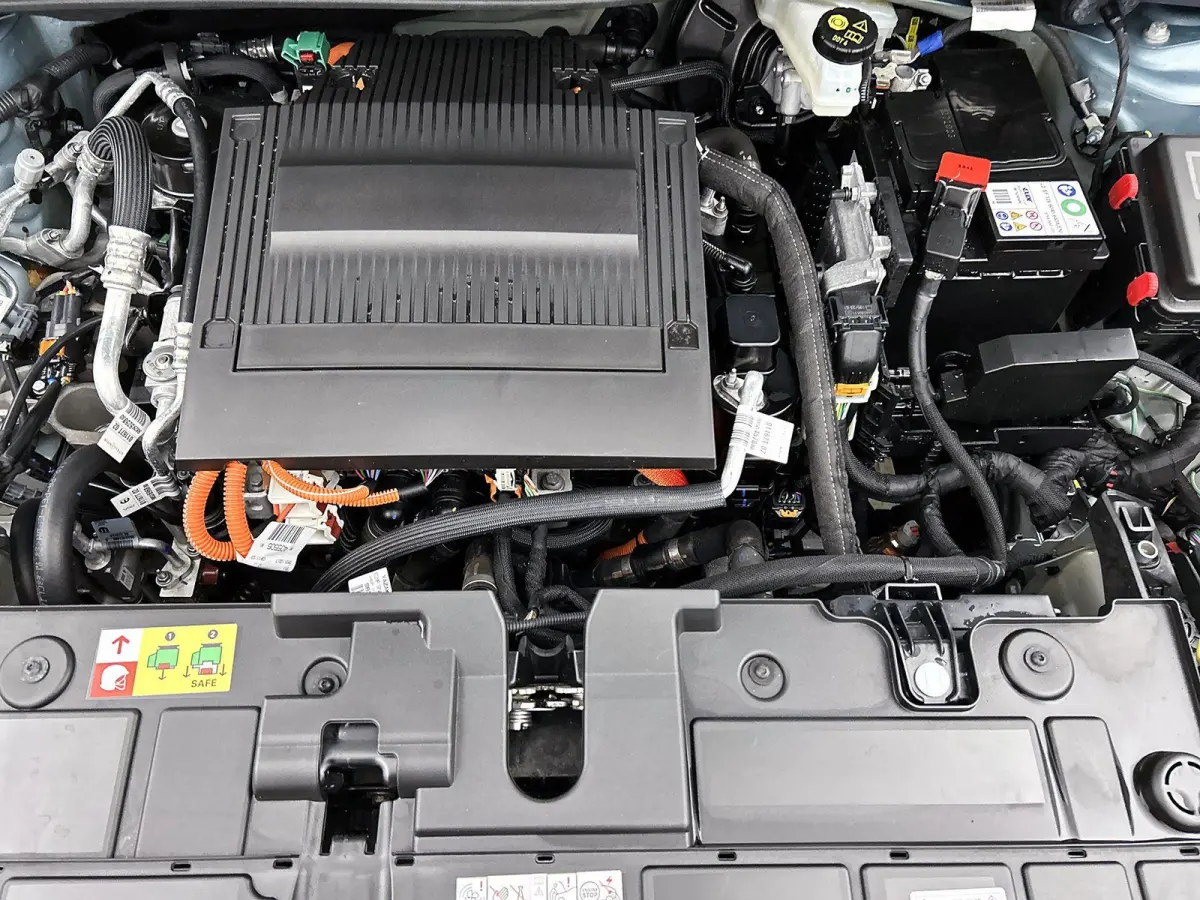 You 50 kWh 136pk | Accu 96% | 3-Fase | Navigatie via Apple Carplay en Android auto | Automatische airco | Camera achter | Cruise control | Lichtmetalen velgen