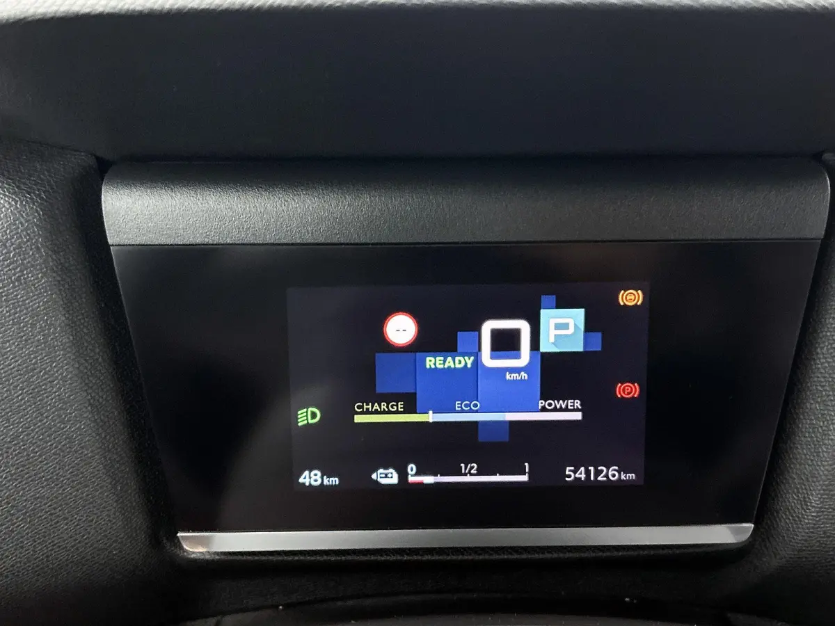 You 50 kWh 136pk | Accu 96% | 3-Fase | Navigatie via Apple Carplay en Android auto | Automatische airco | Camera achter | Cruise control | Lichtmetalen velgen
