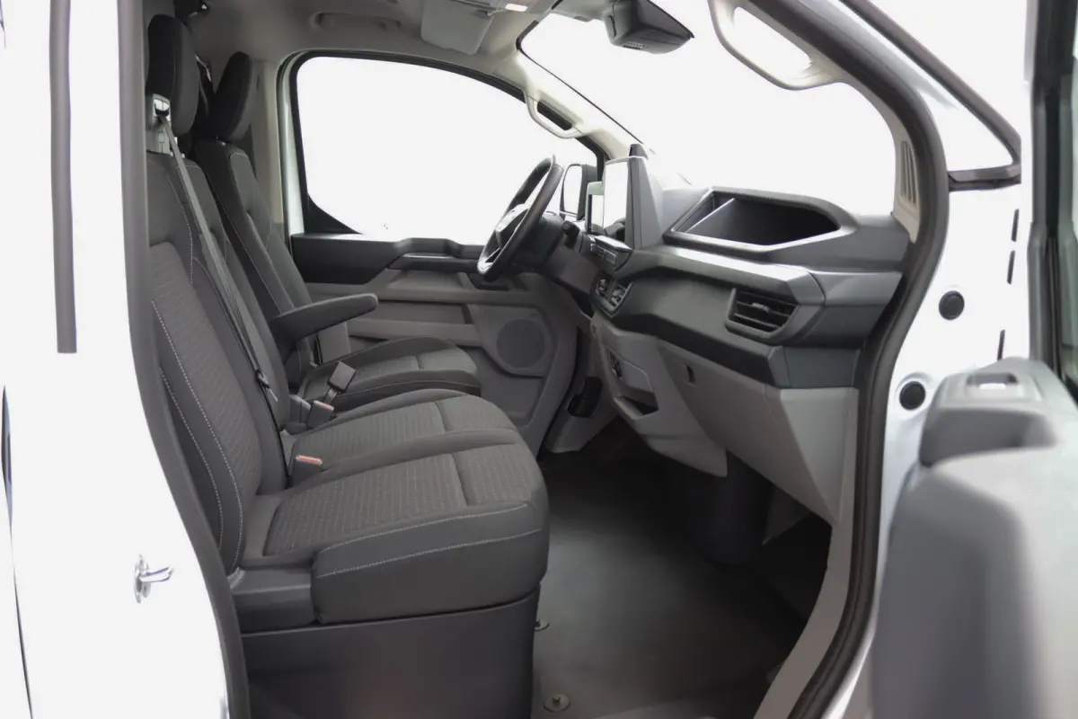 320 L1H1 Trend 71 kWh | 3 Jaar Extra Garantie! | Grotere Accu | CarPlay/Android Auto | LED | Parkeersensoren | Verwarmde Voorruit | DAB