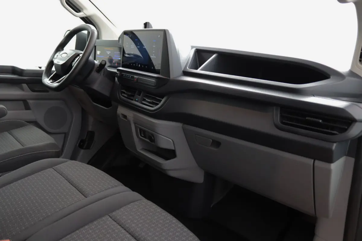 320 L1H1 Trend 71 kWh | 3 Jaar Extra Garantie! | Grotere Accu | CarPlay/Android Auto | LED | Parkeersensoren | Verwarmde Voorruit | DAB