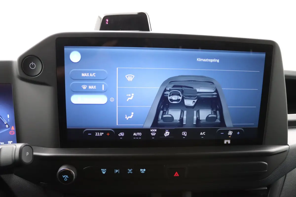 320 L1H1 Trend 71 kWh | Grotere Accu | 3-Jaar Extra Garantie! | Bijrijdersbank | LED | CarPlay/Android Auto | Cruise Control | Parkeersensoren | Camera