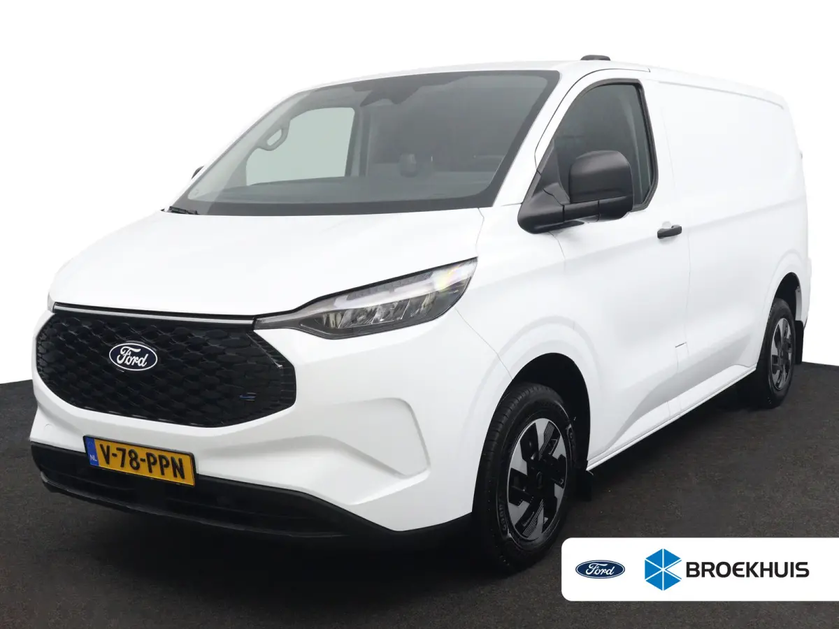 320 L1H1 Trend 71 kWh | Grotere Accu | 3-Jaar Extra Garantie! | Bijrijdersbank | LED | CarPlay/Android Auto | Cruise Control | Parkeersensoren | Camera