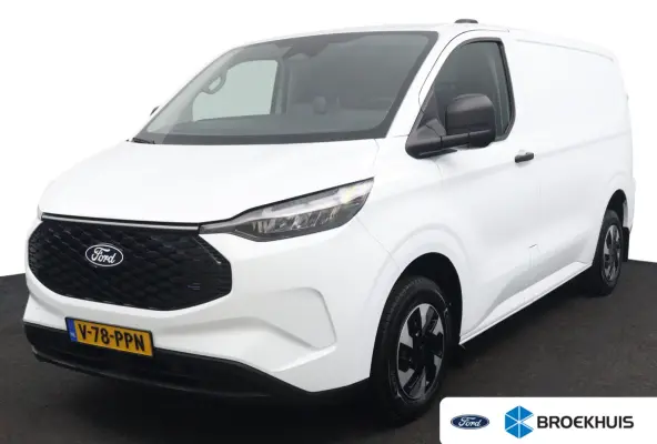 320 L1H1 Trend 71 kWh | Grotere Accu | 3-Jaar Extra Garantie! | Bijrijdersbank | LED | CarPlay/Android Auto | Cruise Control | Parkeersensoren | Camera