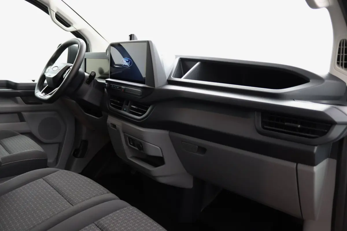 320 L1H1 Trend 71 kWh | Grotere Accu | 3-Jaar Extra Garantie! | Bijrijdersbank | LED | CarPlay/Android Auto | Cruise Control | Parkeersensoren | Camera