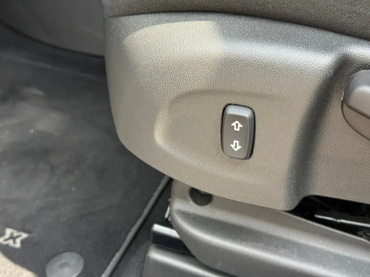 1.2 Turbo GS Line Trekhaak | Achteruitrijcamera | Comfort stoelen | Cruise control | Airco | Apple carplay & Android auto