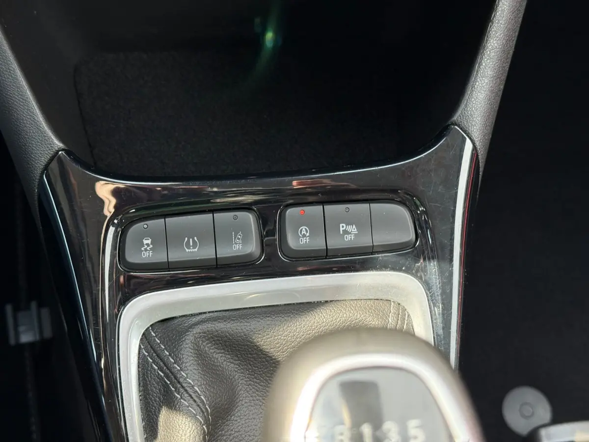 1.2 Turbo GS Line Trekhaak | Achteruitrijcamera | Comfort stoelen | Cruise control | Airco | Apple carplay & Android auto