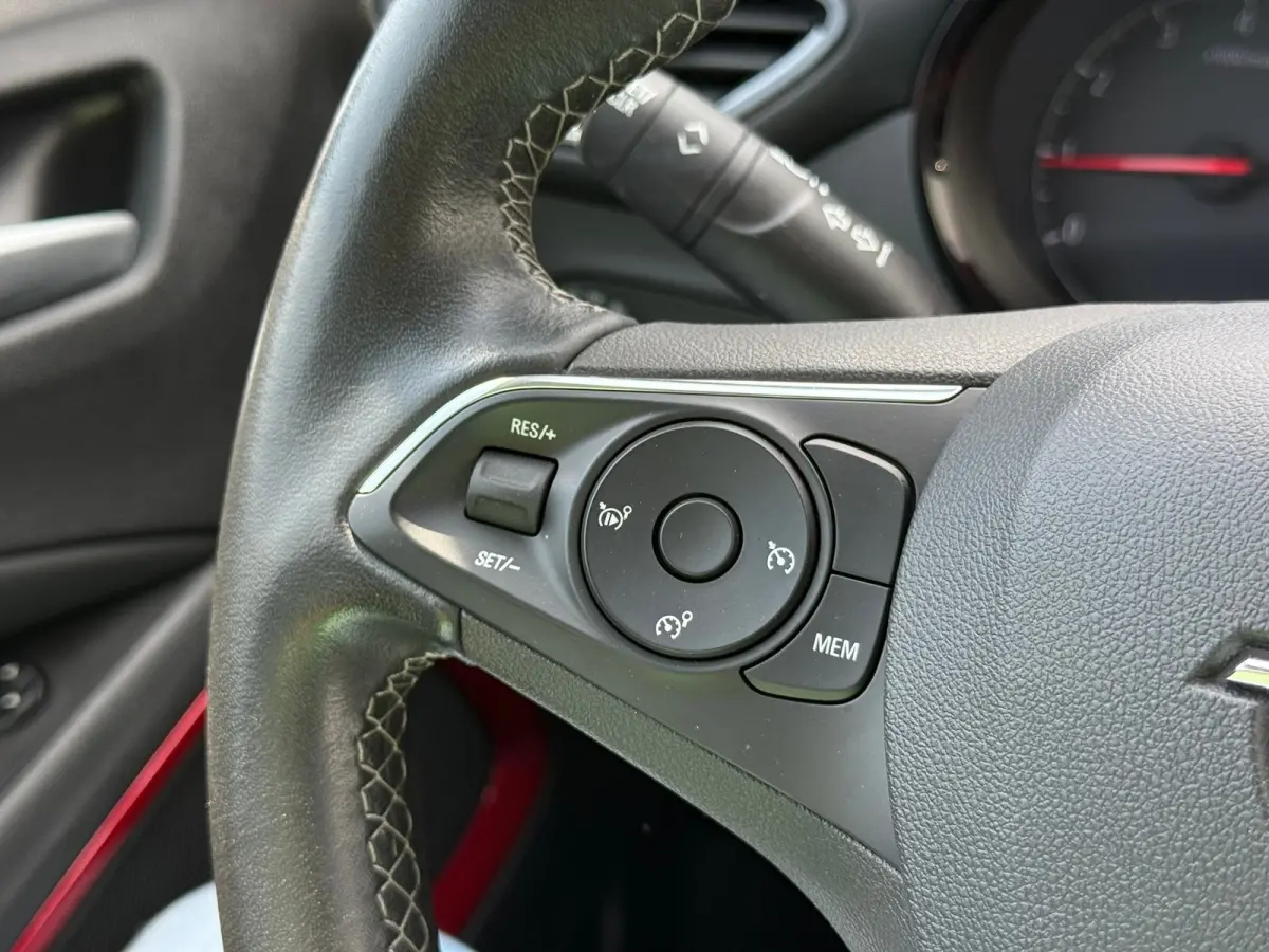 1.2 Turbo GS Line Trekhaak | Achteruitrijcamera | Comfort stoelen | Cruise control | Airco | Apple carplay & Android auto