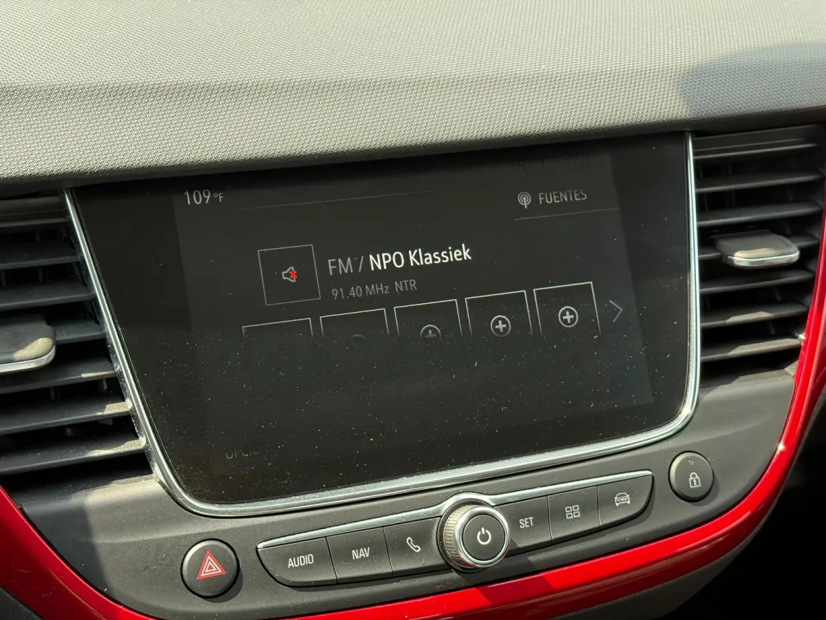 1.2 Turbo GS Line Trekhaak | Achteruitrijcamera | Comfort stoelen | Cruise control | Airco | Apple carplay & Android auto