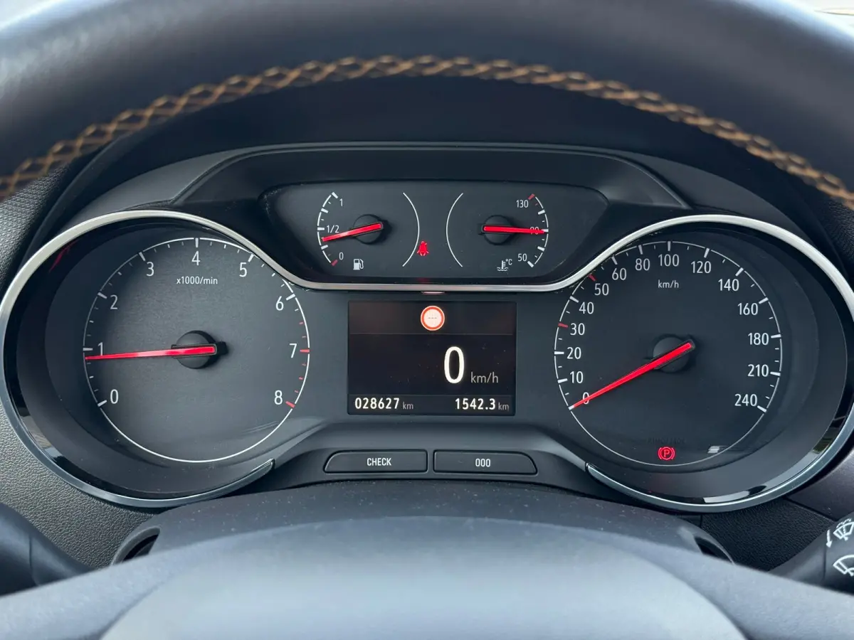 1.2 Turbo Innovation Cruise control | Keyless | Airco | Navigatie | Led | Parkeersensoren achter | Dealer onderhouden | Apple carplay & Android auto